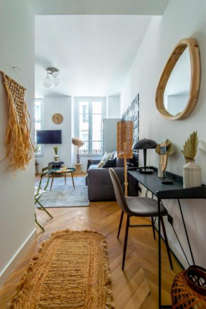 302b Beautiful studio refurbished Downtown / Ac